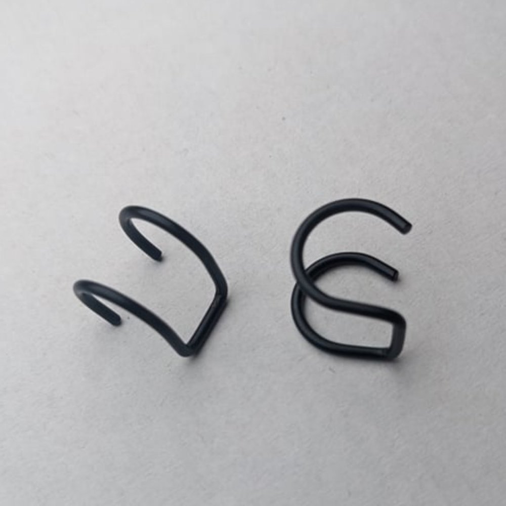 Double Ear Cuff - Black. No Piercing